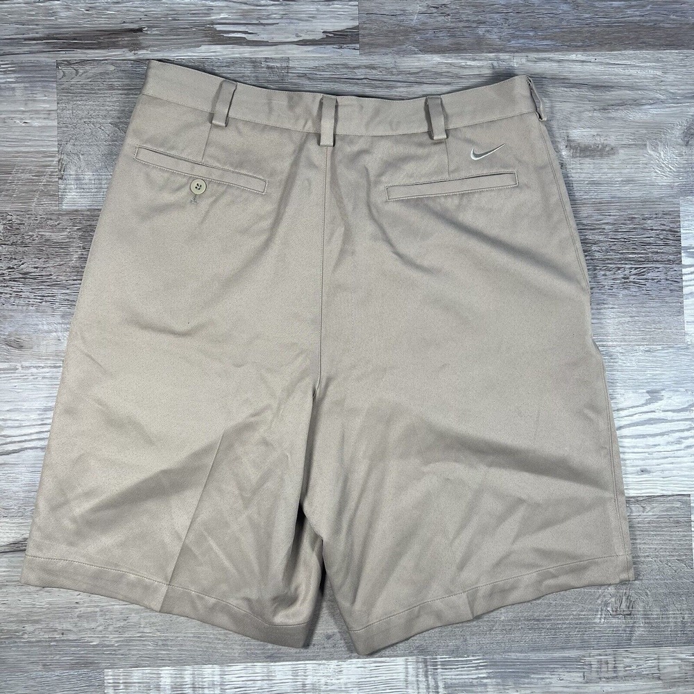 Nike Golf Shorts Mens 32 Brown Golf Dri Fit Polyester Comfort Athletic Sports‎